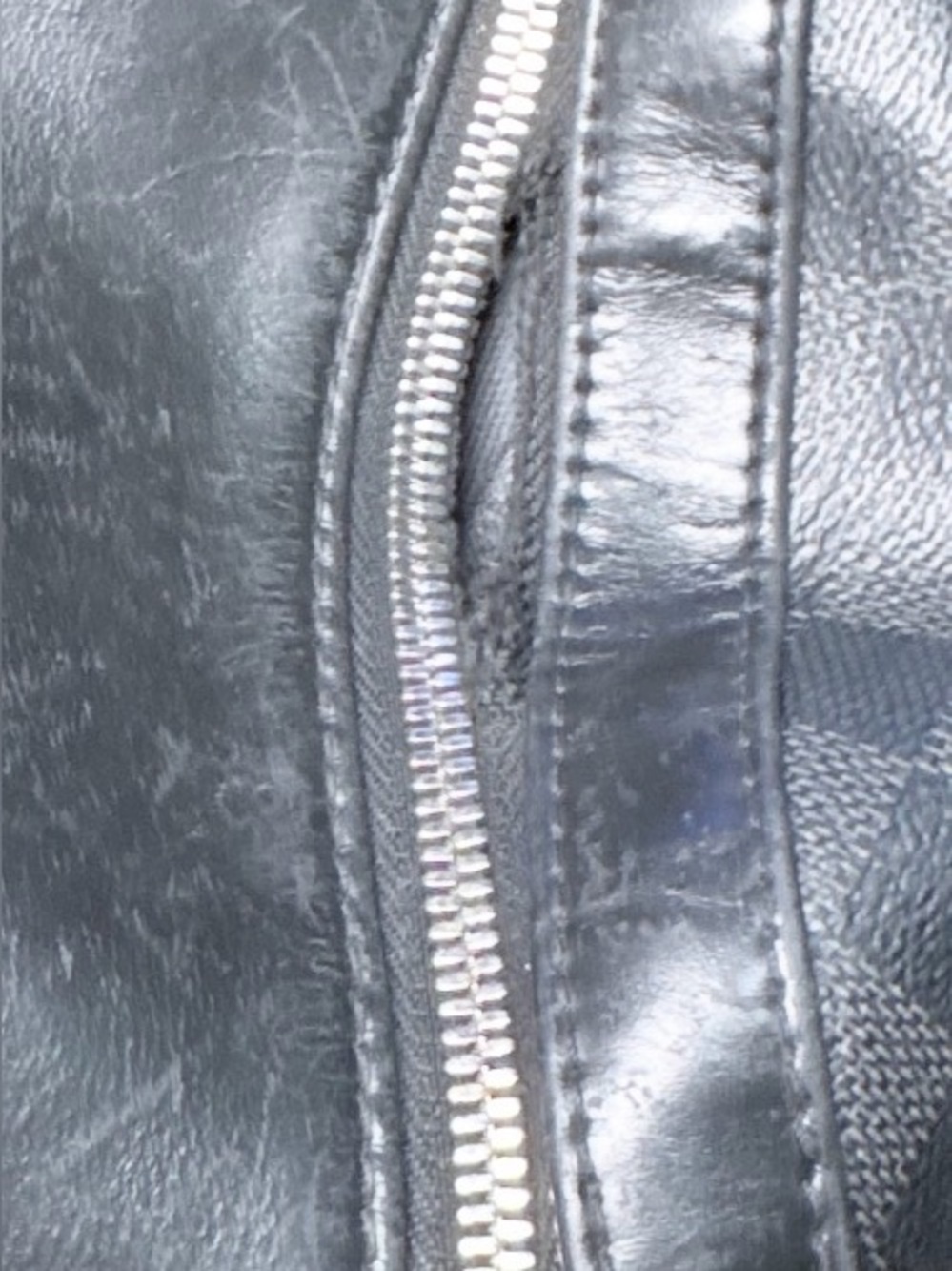 Louis Vuitton Authentic Backpack - Picture 3 of 16